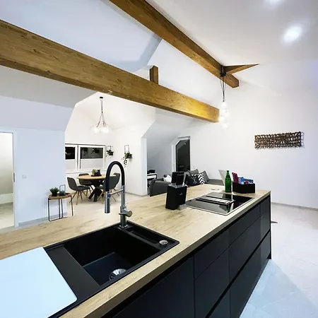37a Apartment